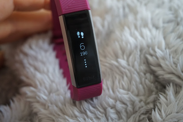 revue_avis_bracelet_connectée_fitbit_alta_hr_youtube_vidéo_avantages_inconvénients_01