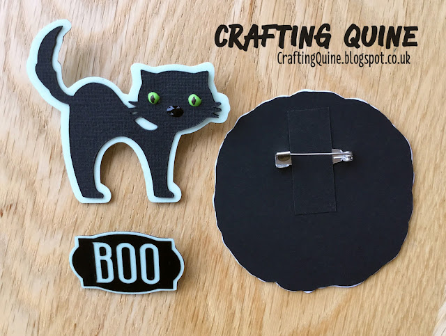 Design Tools Tutorial - Easy Offsets by Janet Packer https://Craftingquine.blogspot.co.uk for Graphtec Silhouette UK. Haunted houses cutting files by Lori Whitlock.