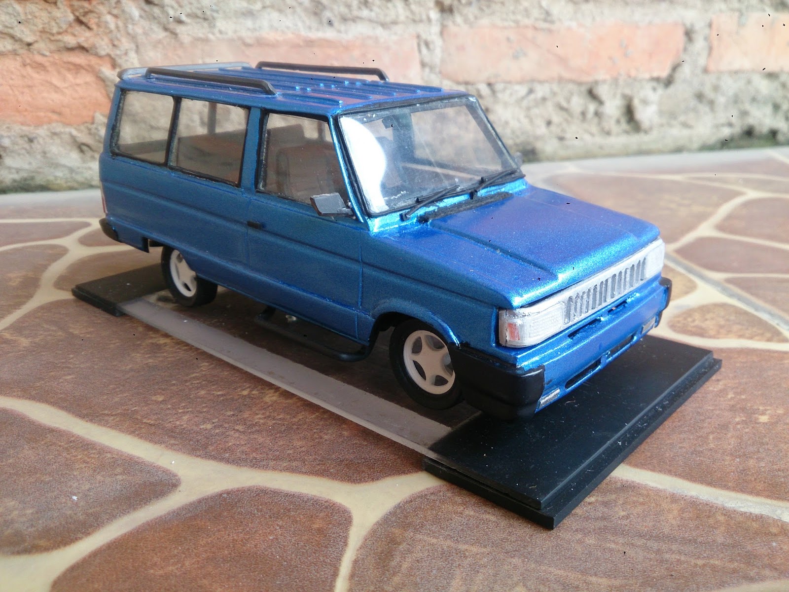 Gambar Mobil Kijang  Super Warna  Biru  Dunia Ottomotif