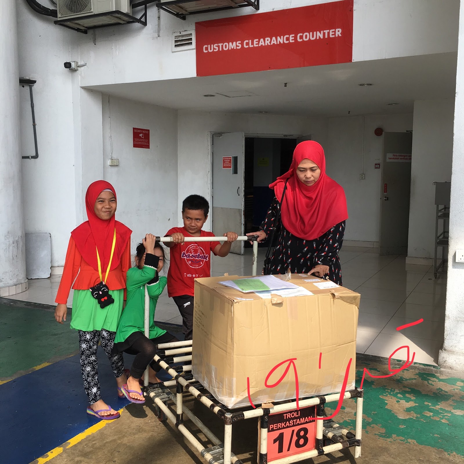 Nama saya Kadri: Hantar Parcel Jepun Ke Malaysia