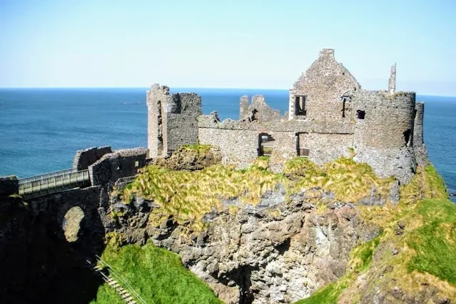 Best Castles in Northern Ireland: Dunluce Castle