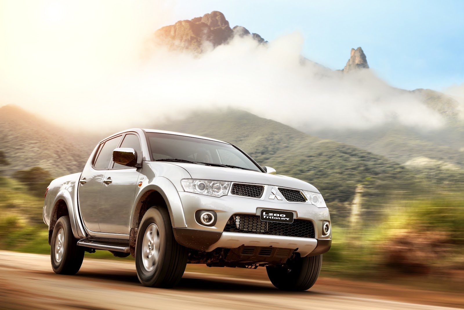 ... mitsubishi_l200_triton_hpe___foto_fabio_bustamante_mitsubishi___02.jpg