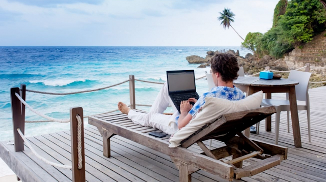 Balance your vacation & business