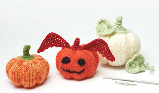 Halloween crochet pumpkins