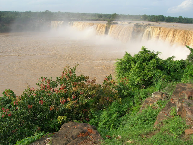 Chitrakot waterfall