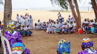 Singing and dancing in Restinga