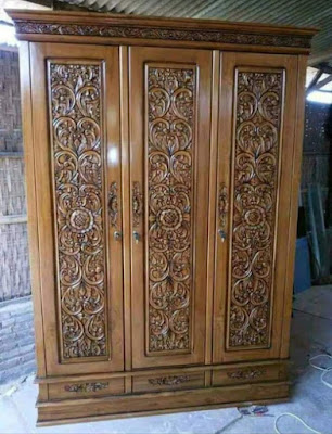 Lemari Jati 3 Pintu Mewah