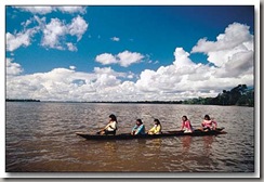 Nativos-canoa-Iquitos-copia