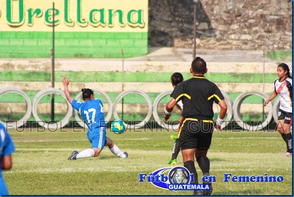 disparo de marcela barrera gol de amati