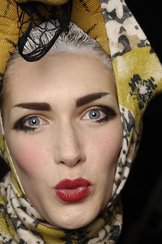 John Galliano Spring/Summer Catwalk Make-up Trends!!!