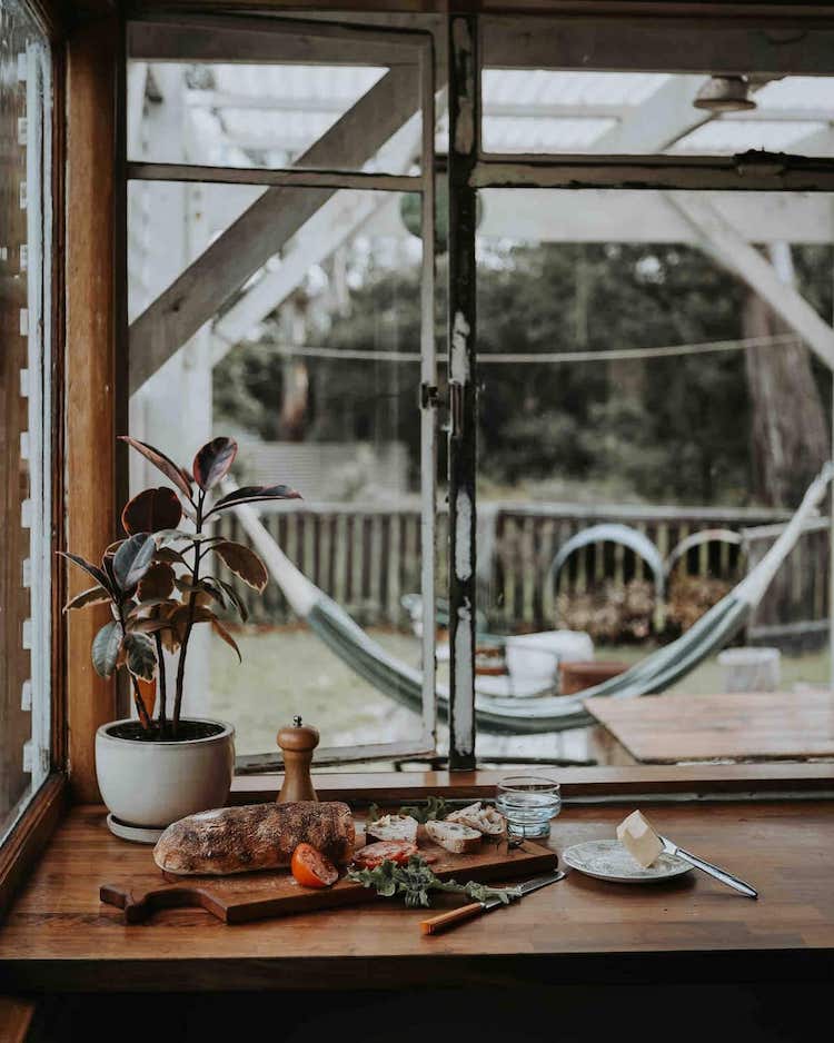 Charming and Relaxed Boobialla Bungalow, Tasmania