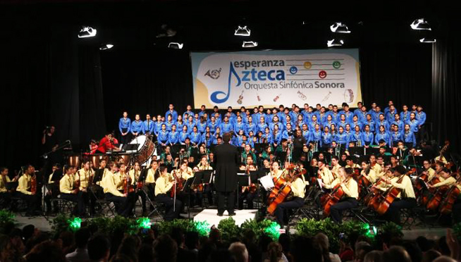 Orquesta Sinfonica Esperanza Azteca, proyecto moralino de TV Azteca y Fundacion Azteca | Ximinia