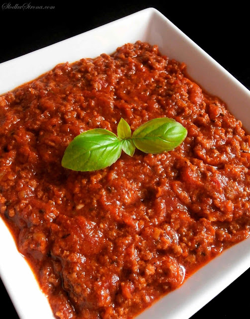 Domowy Oryginalny Sos Boloński (Bolognese) - Przepis - Słodka Strona