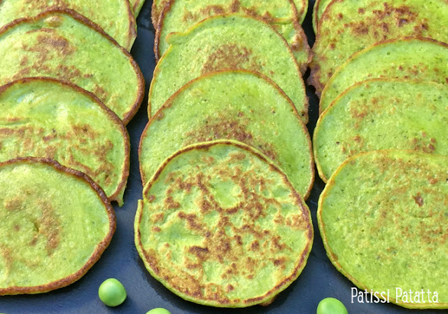 recette de galettes de petits pois, crêpes de petits pois, petits pois frais, menthe, recette végétarienne, les petits pois autrement, cuisiner des petits pois, petits pois de printemps, légumes, légumes de printemps, patissi-patatta,