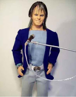 Roberto Carlos ganhou um boneco