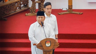 Prabowo Subianto Dapat Kritikan Pedas Buntut Ucapan 'Senyum Anda Berat' ke Anies Baswedan