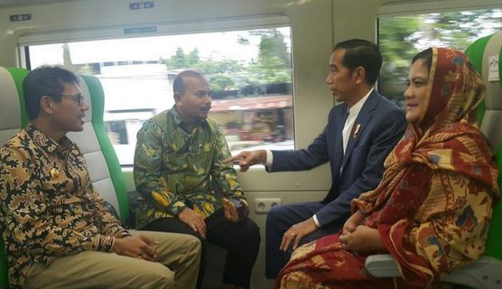 Jokowi Resmikan Kereta Bandara Minangkabau Ekspres