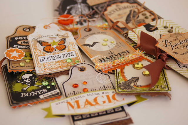 Halloween Tags by Jen Gallacher at http://jengallacher.blogspot.com/2012/09/fall-festival-day-11-halloween-tags-and.html. #halloweenpapercrafting