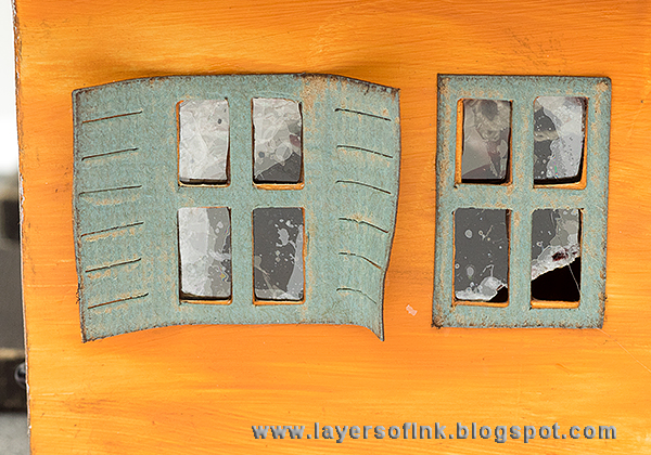 Layers of ink - Old Town Houses Tutorial by Anna-Karin, with Village Brownstone Tim Holtz Sizzix die