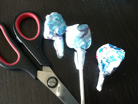 Dum Dum Suckers for an Easy Candy Bouquet DIY