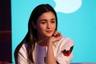 Alia Bhatt looks super cute in T Shirt   IMG 7806.JPG