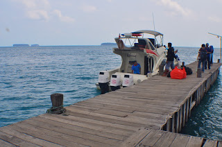 jembatan kayu yang panjang