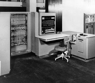 IBM 701 sejarah komputer