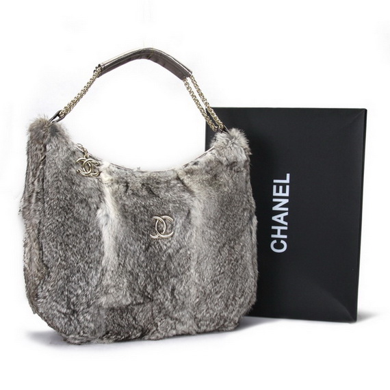 Latest Chanel handbags 2012