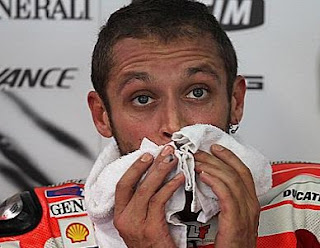 Kabar terbaru berita kematian simoncelli Moto GP Rossi Pensiun Pernyataan Valentino Rossi