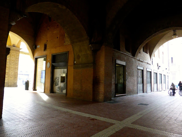 Palazzo-del-Podestà-Bologna