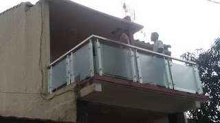 Balkon Stainless Kaca terpasang di Rumah Bu Vera Bukit Waringin Bojong Gede