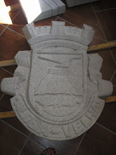 Brasão em granito
