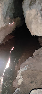 Acceso a la cueva