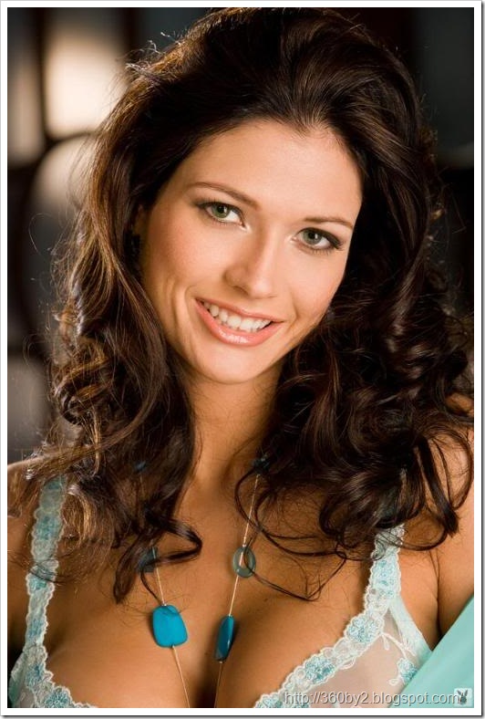 Amanda Hanshaw a playboy girl photo shoot