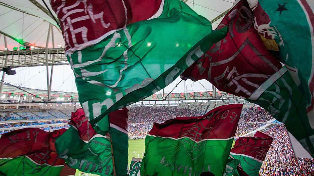 Fluminense mede forças com Bahia, invicto há três jogos no Brasileirão