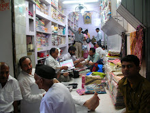 No lack of salesmen!