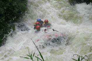 PAKET RAFTING DI PANGALENGAN