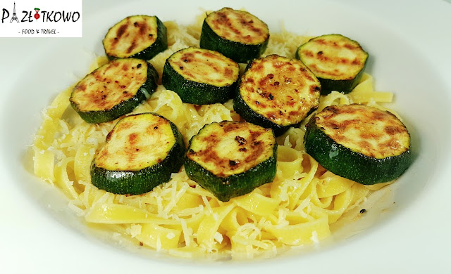 Fot. ©PAZŁOTKOWO, TAGLIATELLE CON ZUCCHINE