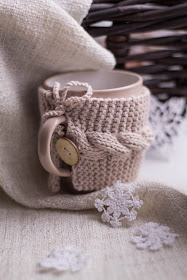 вязанные снежинки, снежинка крючком, варежки, вязанные варежки, одежда на кружку, необычный подарок, красивые фото