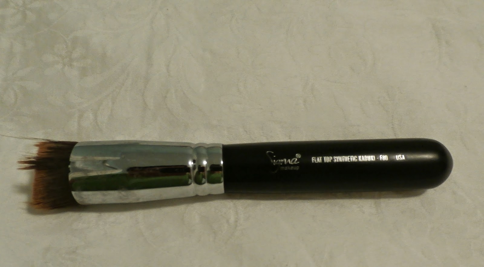 My Makeup Issues: Sigma F80 Flat Top Synthetic Kabuki Brush 
