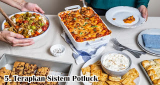 Terapkan Sistem Potluck merupakan salah satu tips anti tekor buka bersama