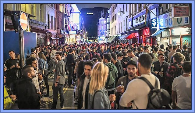 Pubs Reopened To Ecstatic Crowds, Ignoring Social Distancing in Soho London