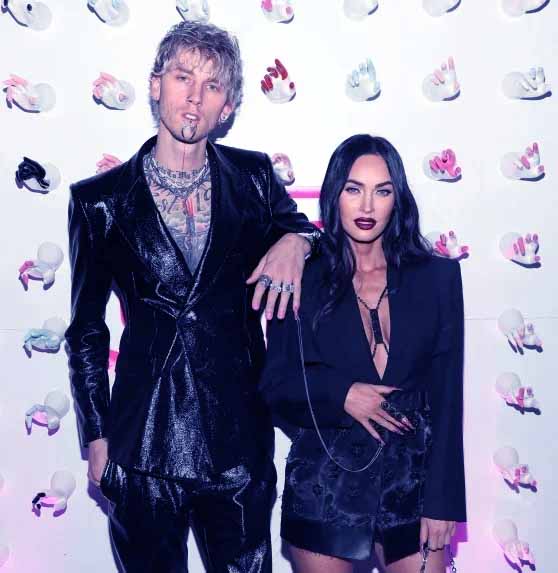 Fox and MGK walked the red carpet chained to each other’s pink nails