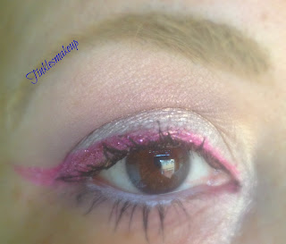 eye_makeup_look_pink_liner