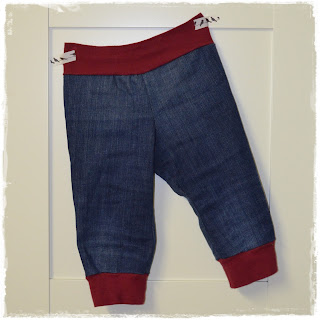 http://chichaswelt.blogspot.de/p/upcycling-jeans.html