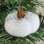 https://translate.google.es/translate?hl=es&sl=en&tl=es&u=http%3A%2F%2Fwww.sewrella.com%2F2016%2F10%2Flittle-white-pumpkin-ornament-christmas.html