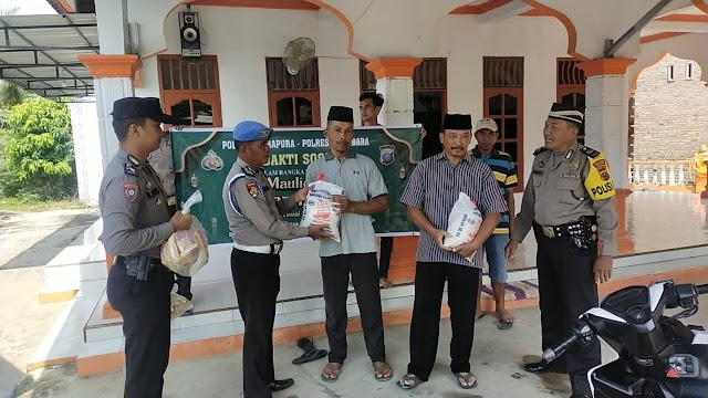 PERINGATI MAULID NABI, POLSEK INDRAPURA GELAR BAKTI SOSIAL