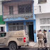 Suspeitos quebram paredes, invadem clínica e arrombam loja de roupas em Itabuna