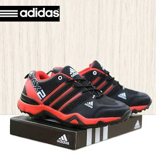 Sepatu Adidas Hitam