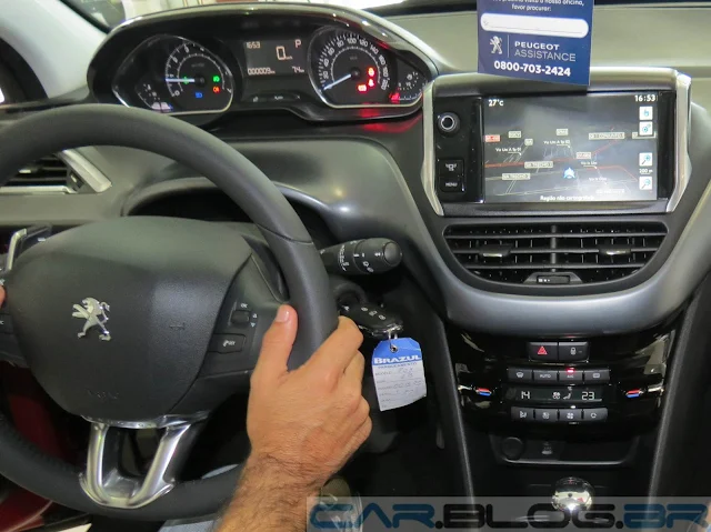 Novo Peugeot 208 Griffe Automático - interior